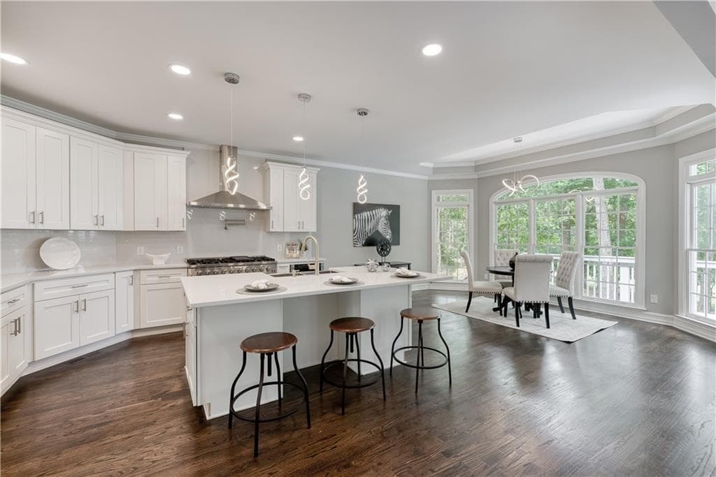 6 bedroom, 5 bathroom, 6,930 sq ft single family residence for sale at 303 Broadmoor Way, Mcdonough, GA 30253 — photo 9