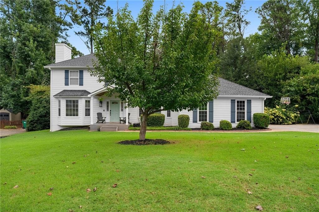 3 bedroom, 3 bathroom, 1,840 sq ft single family residence under contract at 3181 Branford Court, Marietta, GA 30062 — photo 2