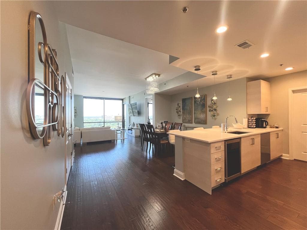 2 bedroom, 3 bathroom, 1,744 sq ft condominium for rent at 270 17th Street 1904, Atlanta, GA 30363 for $5,000 a month — photo 5