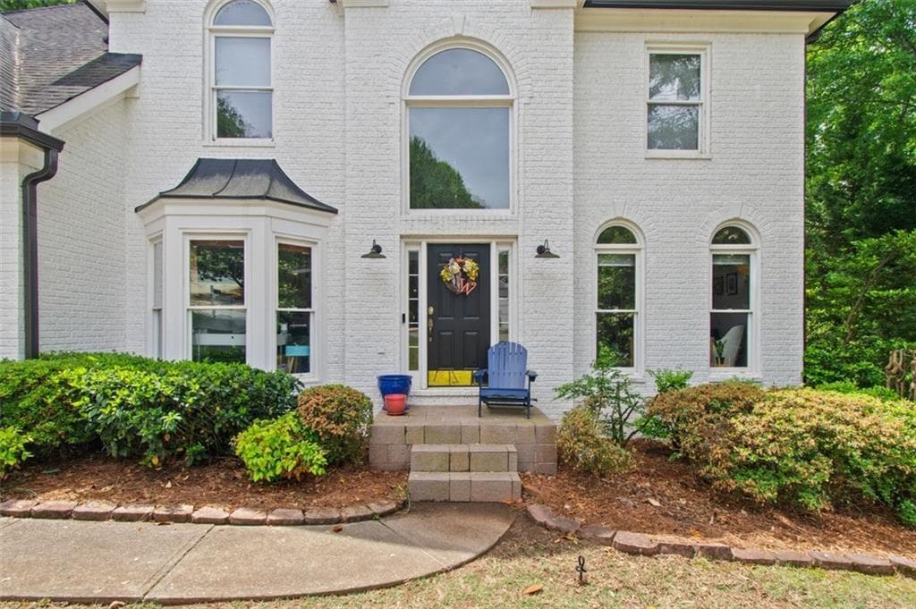 5 bedroom, 3 bathroom, 4,220 sq ft single family residence for sale at 2080 Waters Ferry Drive, Lawrenceville, GA 30043 — photo 2