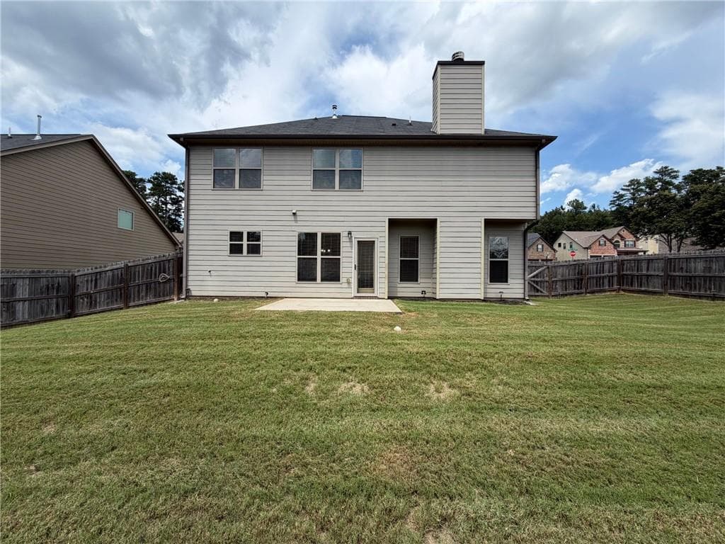 4 bedroom, 3 bathroom, 2,672 sq ft single family residence under contract at 6543 Chason Woods Court, Jonesboro, GA 30238 — photo 5