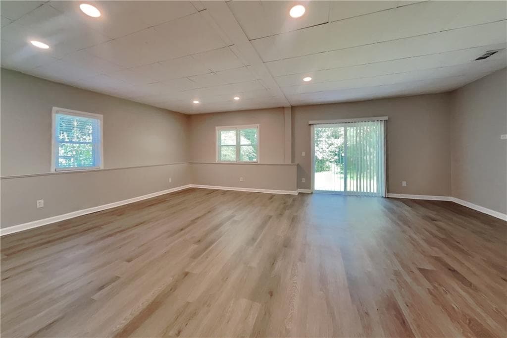 3 bedroom, 3 bathroom, 2,111 sq ft single family residence for rent at 2467 Wagon Trace, Duluth, GA 30096 for $2,350 a month — photo 4