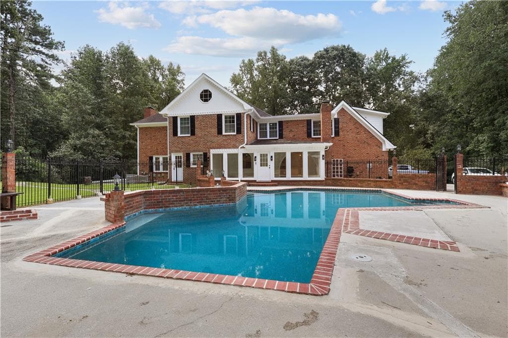 5 bedroom, 6 bathroom, 4,175 sq ft single family residence under contract at 4232 Vineyard Trail, Snellville, GA 30039 — photo 4