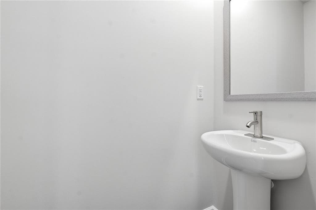 3 bedroom, 3 bathroom, 1,417 sq ft townhouse under contract at 121 MEADOWVIEW Drive, Temple, GA 30179 — photo 2