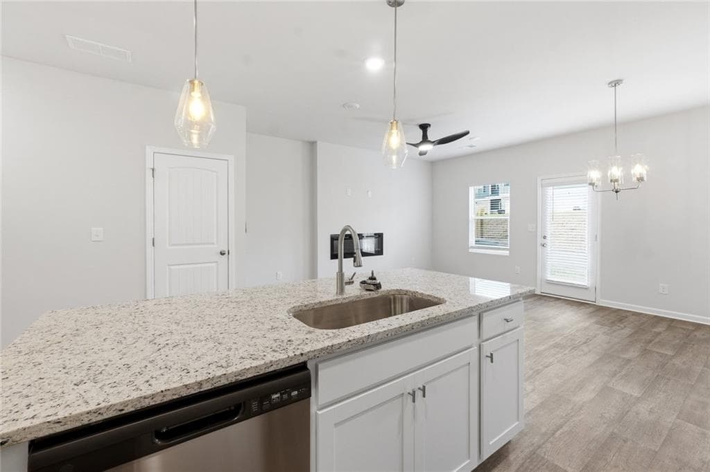 3 bedroom, 3 bathroom, 1,417 sq ft townhouse under contract at 121 MEADOWVIEW Drive, Temple, GA 30179 — photo 7
