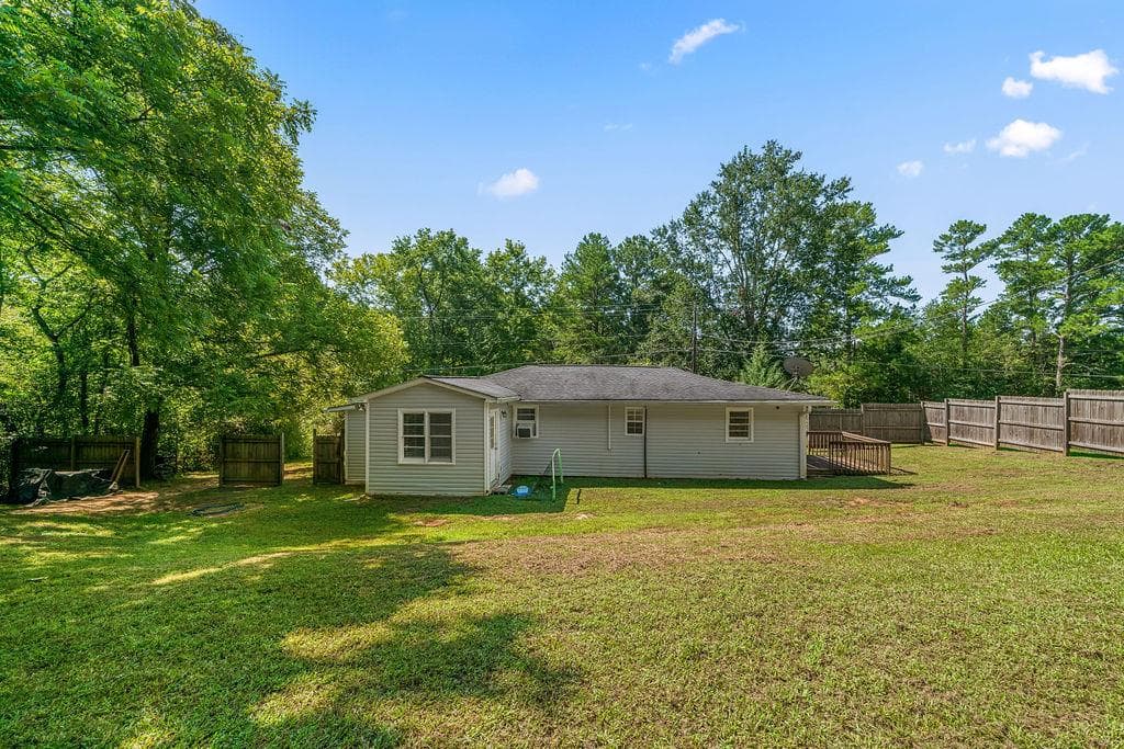 3 bedroom, 2 bathroom, 1,141 sq ft single family residence for sale at 489 Kerce Road, Kingston, GA 30145 — photo 9