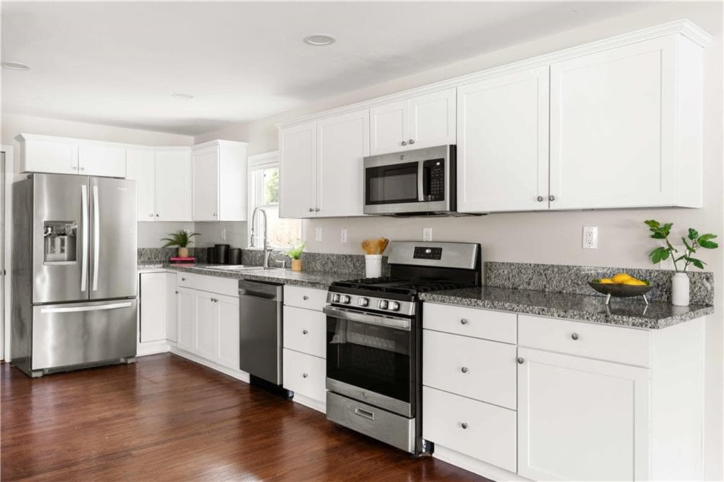 3 bedroom, 2 bathroom, 1,782 sq ft single family residence for sale at 1940 Bonner Street, Decatur, GA 30032 — photo 9