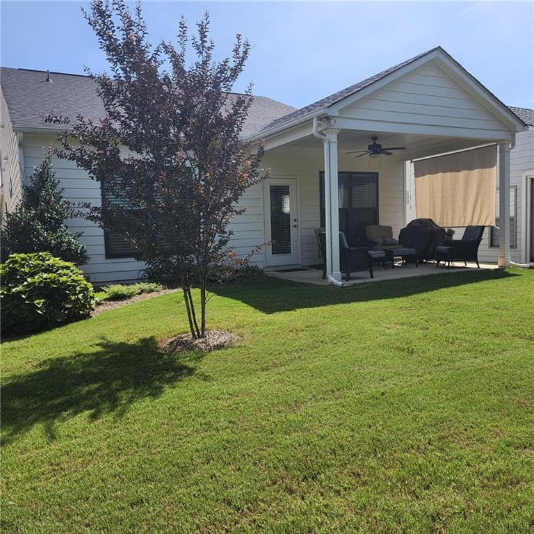 2 bedroom, 1,348 sq ft single family residence for sale at 5639 Maple Bluff Way, Hoschton, GA 30548 — photo 2