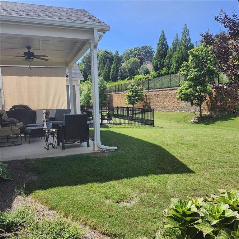 2 bedroom, 1,348 sq ft single family residence for sale at 5639 Maple Bluff Way, Hoschton, GA 30548 — photo 4