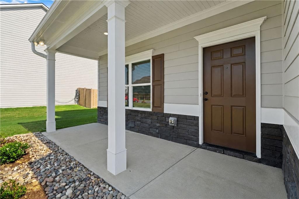 4 bedroom, 3 bathroom, 2,123 sq ft single family residence for sale at 27 Whistling Oaks Drive, Rome, GA 30165 — photo 3