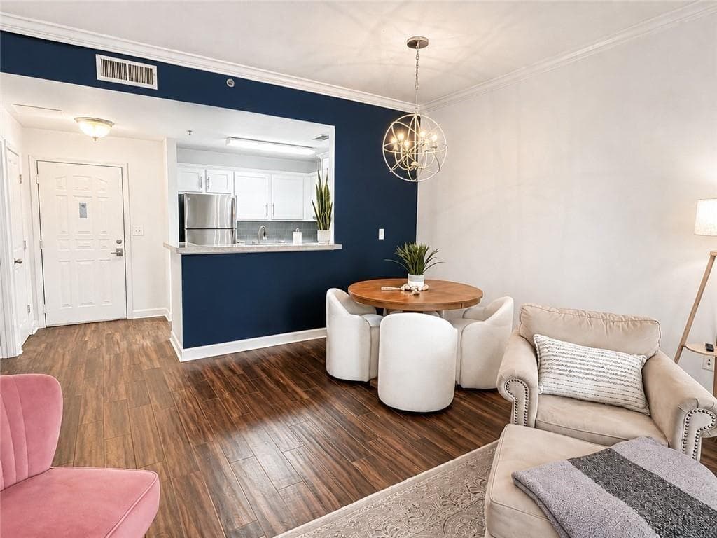 1 bedroom, 1 bathroom, 764 sq ft condominium under contract at 1101 Juniper Street APT 616, Atlanta, GA 30309 — photo 4