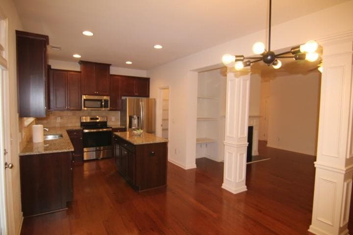 3 bedroom, 3 bathroom, 1,944 sq ft townhouse for rent at 5850 Vinyard Lane, Cumming, GA 30041 for $2,300 a month — photo 8