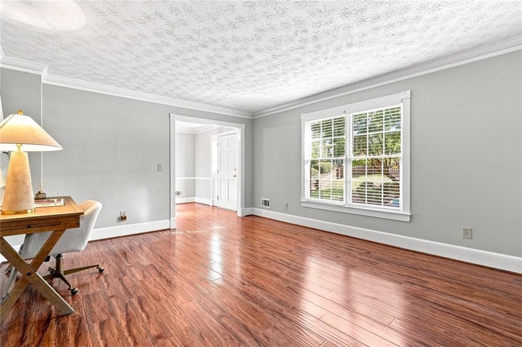 4 bedroom, 3 bathroom, 2,992 sq ft single family residence for sale at 113 Jamestown Court, Lilburn, GA 30047 — photo 7