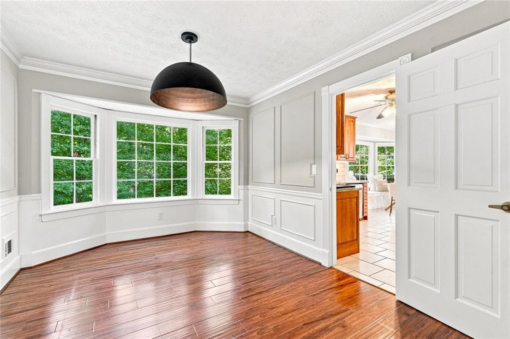 4 bedroom, 3 bathroom, 2,992 sq ft single family residence for sale at 113 Jamestown Court, Lilburn, GA 30047 — photo 9