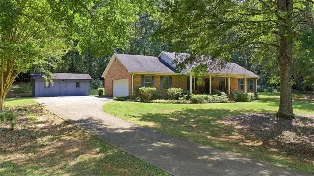 3 bedroom, 2 bathroom, 1,711 sq ft single family residence under contract at 7397 Cave Spring Road, Cave Spring, GA 30124