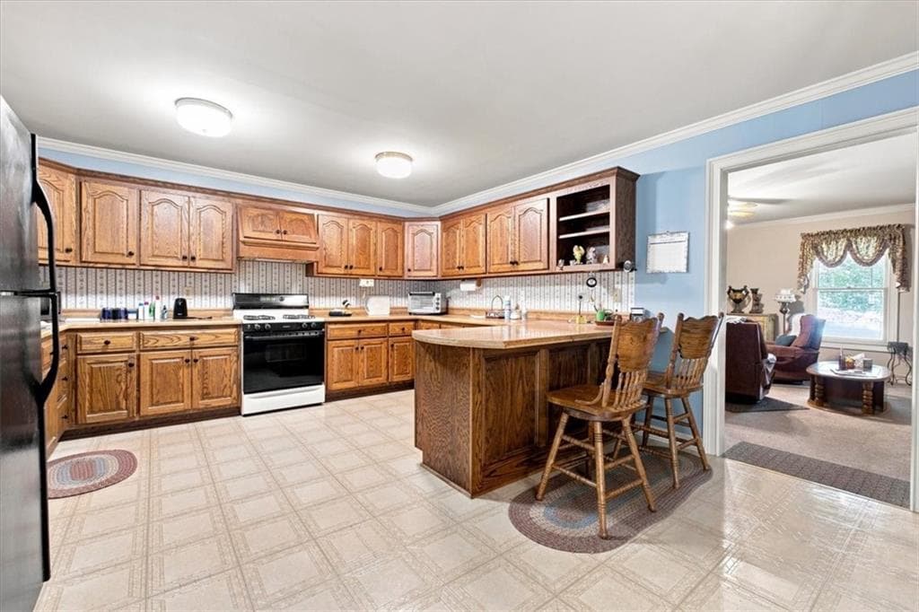3 bedroom, 2 bathroom, 1,711 sq ft single family residence under contract at 7397 Cave Spring Road, Cave Spring, GA 30124 — photo 10