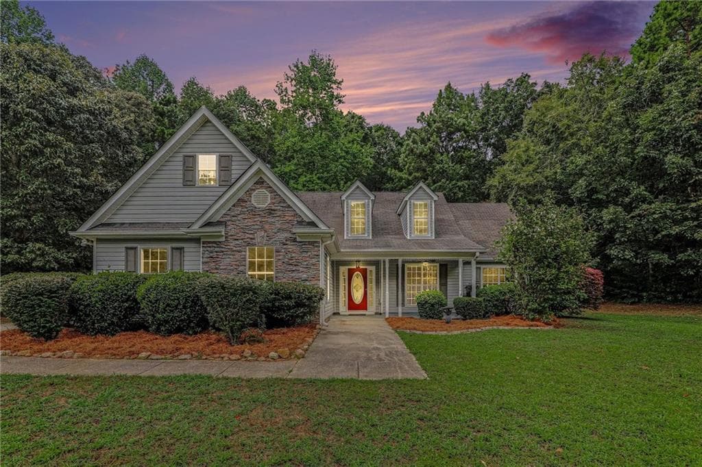 4 bedroom, 2 bathroom, 1,929 sq ft single family residence under contract at 250 Dillion Drive, Hampton, GA 30228 — photo 2