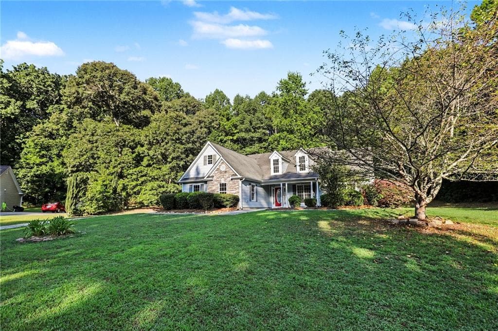 4 bedroom, 2 bathroom, 1,929 sq ft single family residence under contract at 250 Dillion Drive, Hampton, GA 30228 — photo 3