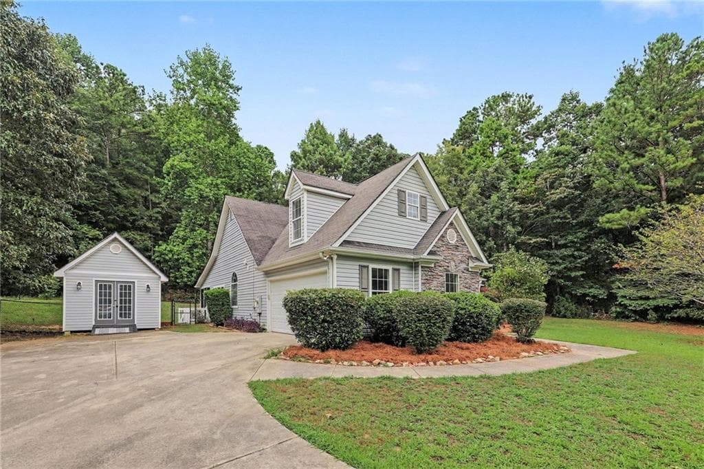 4 bedroom, 2 bathroom, 1,929 sq ft single family residence under contract at 250 Dillion Drive, Hampton, GA 30228 — photo 7