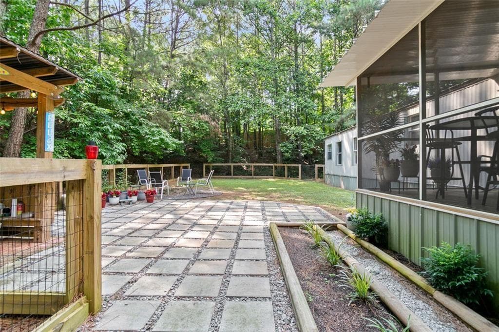 3 bedroom, 2 bathroom, 1,280 sq ft single family residence for sale at 5002 Bee Tree Road, Acworth, GA 30102 — photo 6