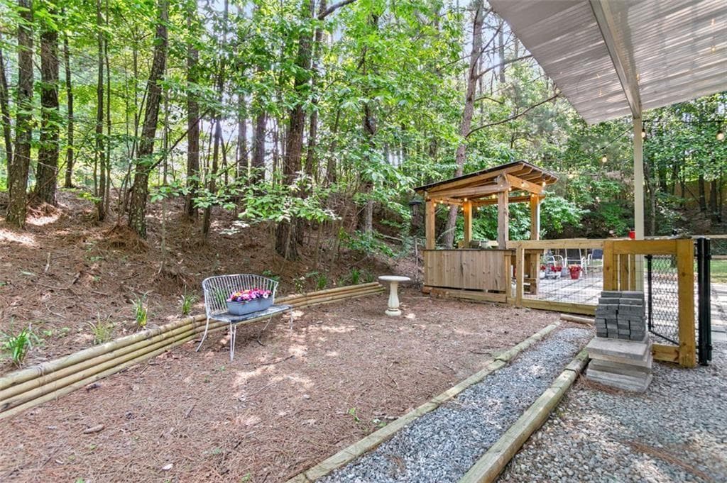 3 bedroom, 2 bathroom, 1,280 sq ft single family residence for sale at 5002 Bee Tree Road, Acworth, GA 30102 — photo 7