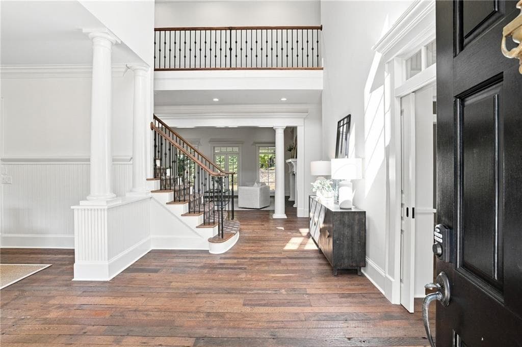 5 bedroom, 7 bathroom, 8,403 sq ft single family residence under contract at 505 Gramercy Drive, Marietta, GA 30068 — photo 3