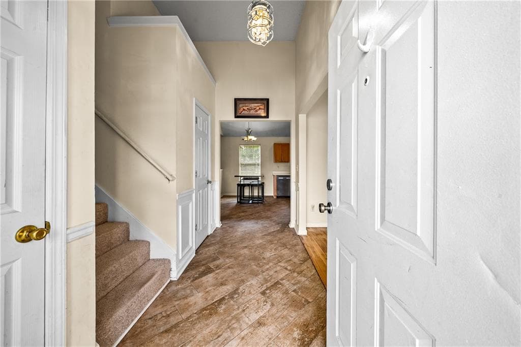 3 bedroom, 3 bathroom, 2,036 sq ft single family residence for sale at 1753 Deer Crossing Circle, Jonesboro, GA 30236 — photo 2