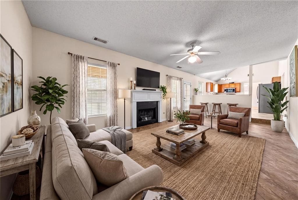 3 bedroom, 3 bathroom, 2,036 sq ft single family residence for sale at 1753 Deer Crossing Circle, Jonesboro, GA 30236 — photo 6