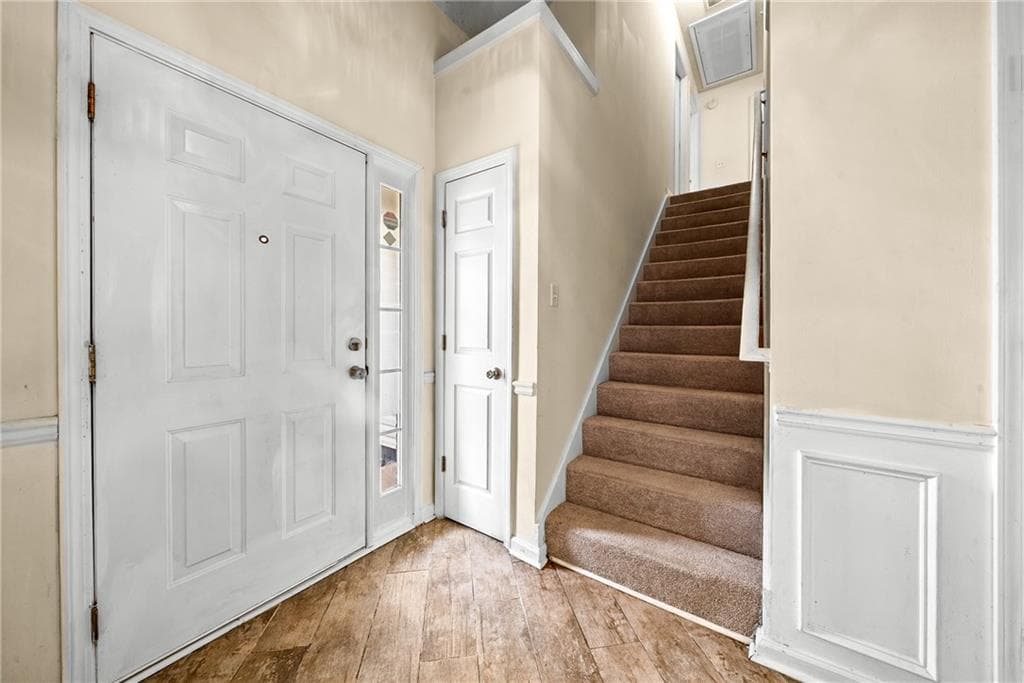 3 bedroom, 3 bathroom, 2,036 sq ft single family residence for sale at 1753 Deer Crossing Circle, Jonesboro, GA 30236 — photo 8