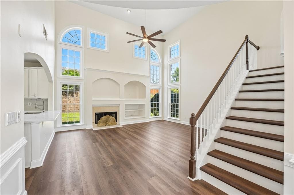 4 bedroom, 3 bathroom, 3,236 sq ft single family residence for sale at 5041 Duxford Drive, Smyrna, GA 30082 — photo 5