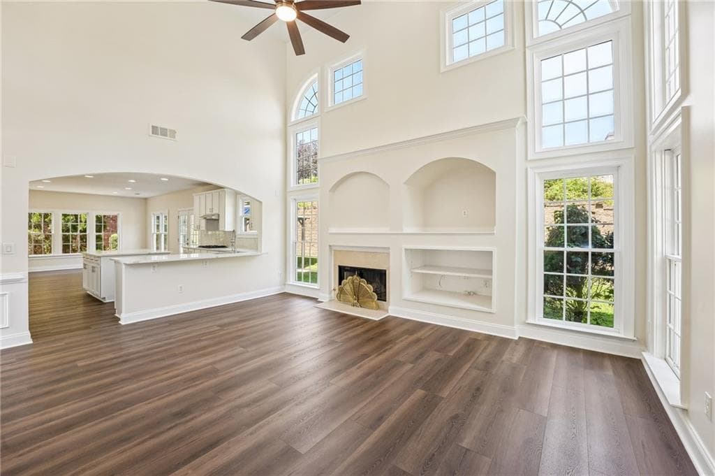 4 bedroom, 3 bathroom, 3,236 sq ft single family residence for sale at 5041 Duxford Drive, Smyrna, GA 30082 — photo 8