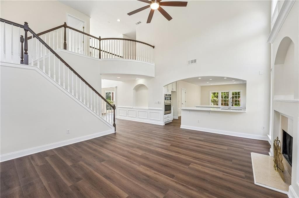 4 bedroom, 3 bathroom, 3,236 sq ft single family residence for sale at 5041 Duxford Drive, Smyrna, GA 30082 — photo 9