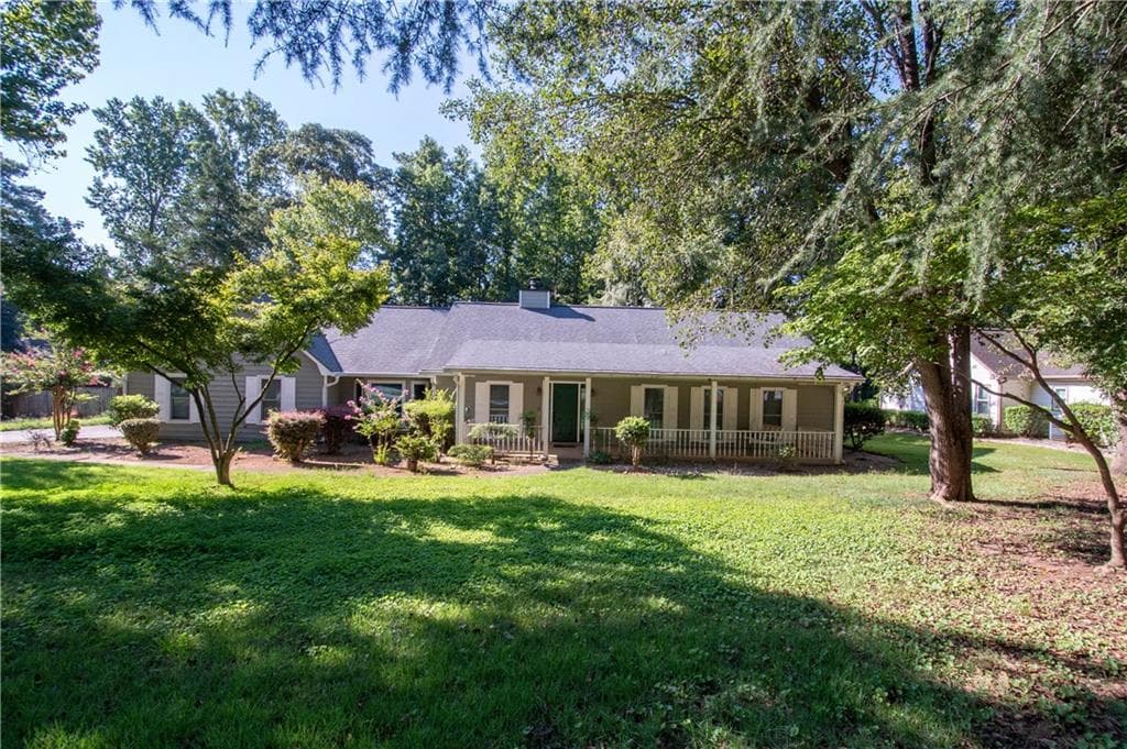 4 bedroom, 2 bathroom, 2,080 sq ft single family residence for sale at 4731 Shadybrook Way, Conyers, GA 30094