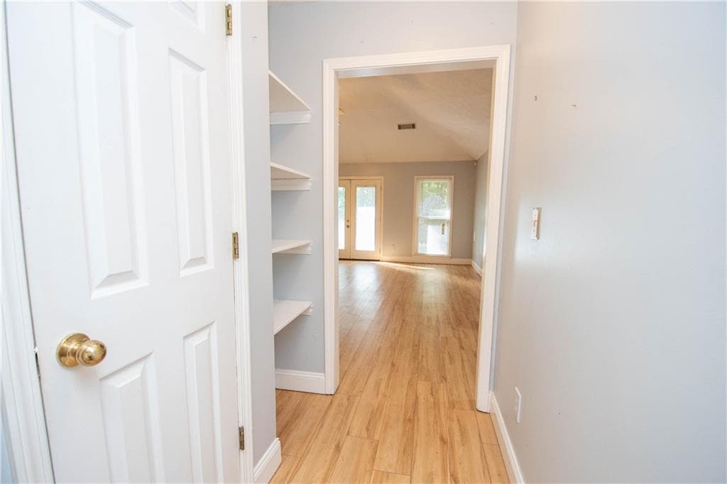 4 bedroom, 2 bathroom, 2,080 sq ft single family residence for sale at 4731 Shadybrook Way, Conyers, GA 30094 — photo 8