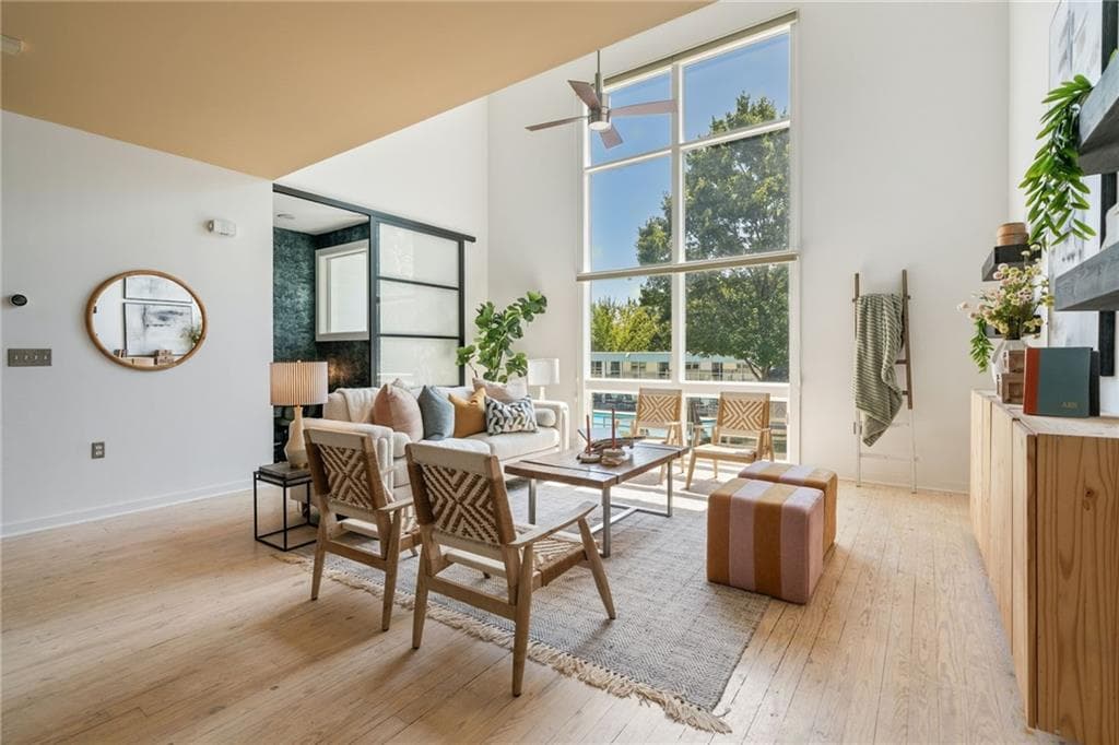 3 bedroom, 3 bathroom, 1,831 sq ft townhouse under contract at 1284 Mackintosh Park 1284, Atlanta, GA 30318 — photo 2