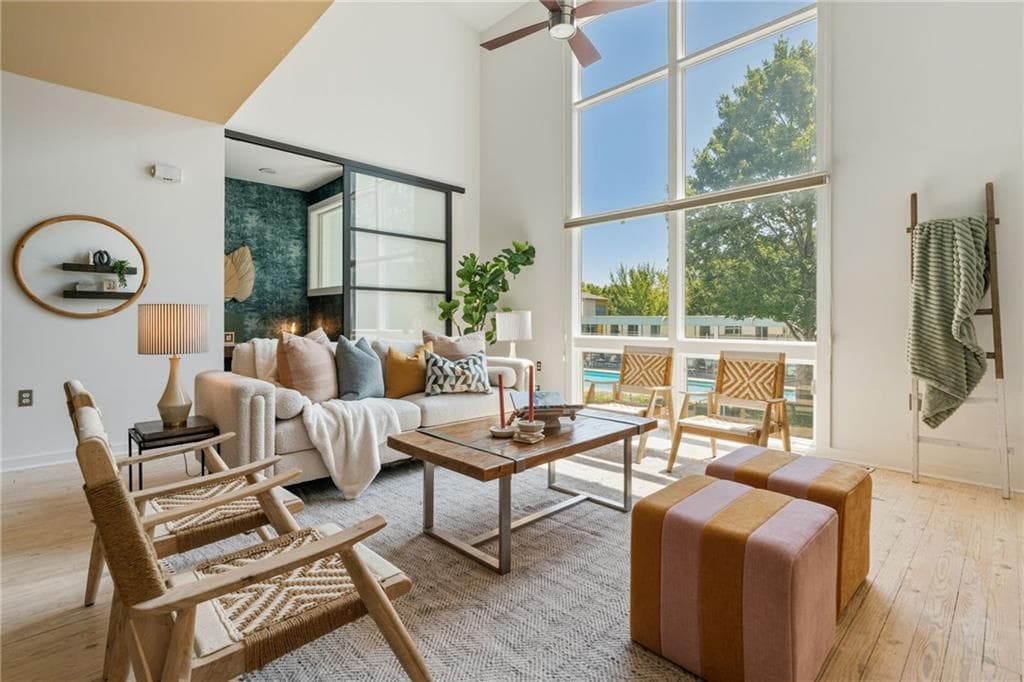 3 bedroom, 3 bathroom, 1,831 sq ft townhouse under contract at 1284 Mackintosh Park 1284, Atlanta, GA 30318 — photo 3
