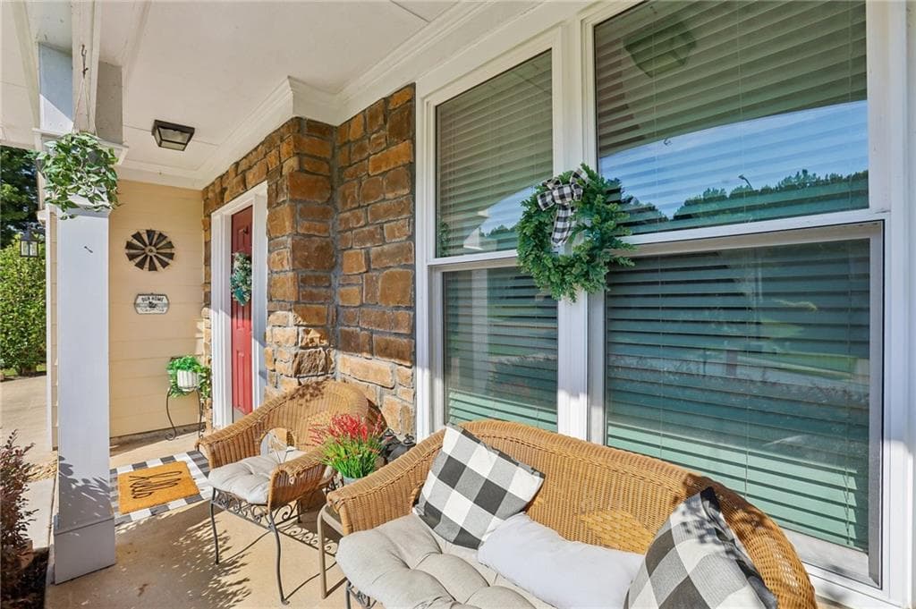 5 bedroom, 3 bathroom, 2,380 sq ft single family residence for sale at 150 Mill Creek Drive, Canton, GA 30115 — photo 2