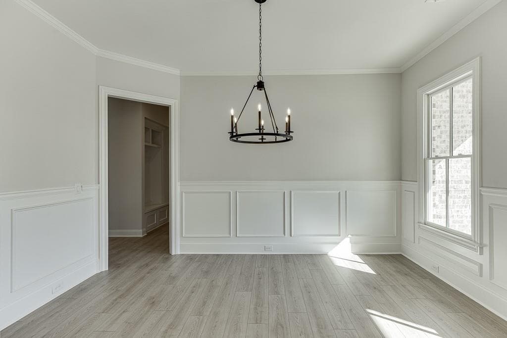 5 bedroom, 5 bathroom, 3,713 sq ft single family residence for sale at 450 Thunder Road, Buford, GA 30518 — photo 7