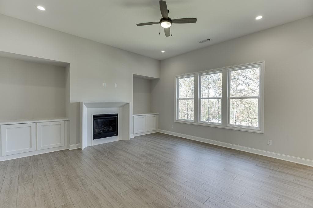 5 bedroom, 5 bathroom, 3,713 sq ft single family residence for sale at 450 Thunder Road, Buford, GA 30518 — photo 10