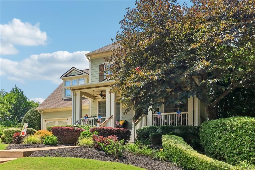 5 bedroom, 4 bathroom, 4,565 sq ft single family residence under contract at 5631 Grand Reunion Drive, Hoschton, GA 30548 — photo 3