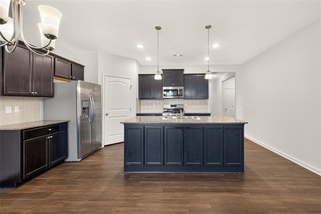 4 bedroom, 2 bathroom, 1,765 sq ft single family residence under contract at 6750 Star Gaze Court, Flowery Branch, GA 30542 — photo 6