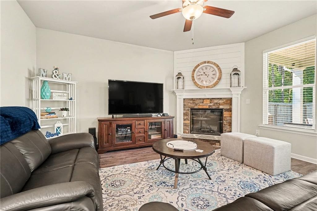 4 bedroom, 3 bathroom, 2,501 sq ft single family residence for sale at 45 Crabapple Ridge Drive, Oxford, GA 30054 — photo 2