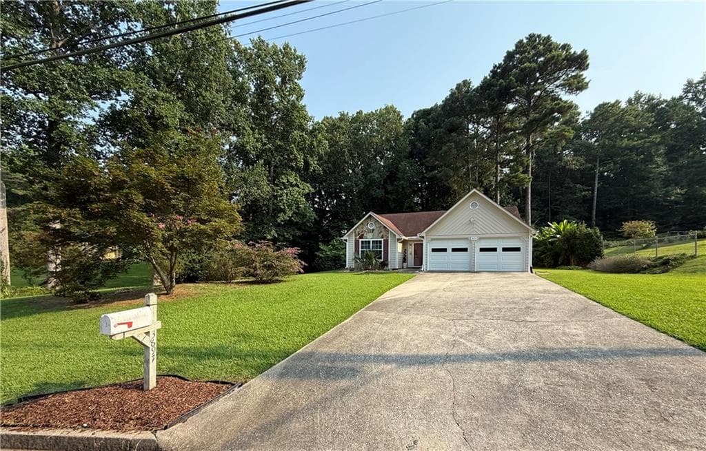 3 bedroom, 2 bathroom, 1,232 sq ft single family residence for rent at 3897 SADDLECREEK Drive, Douglasville, GA 30135 for $2,150 a month