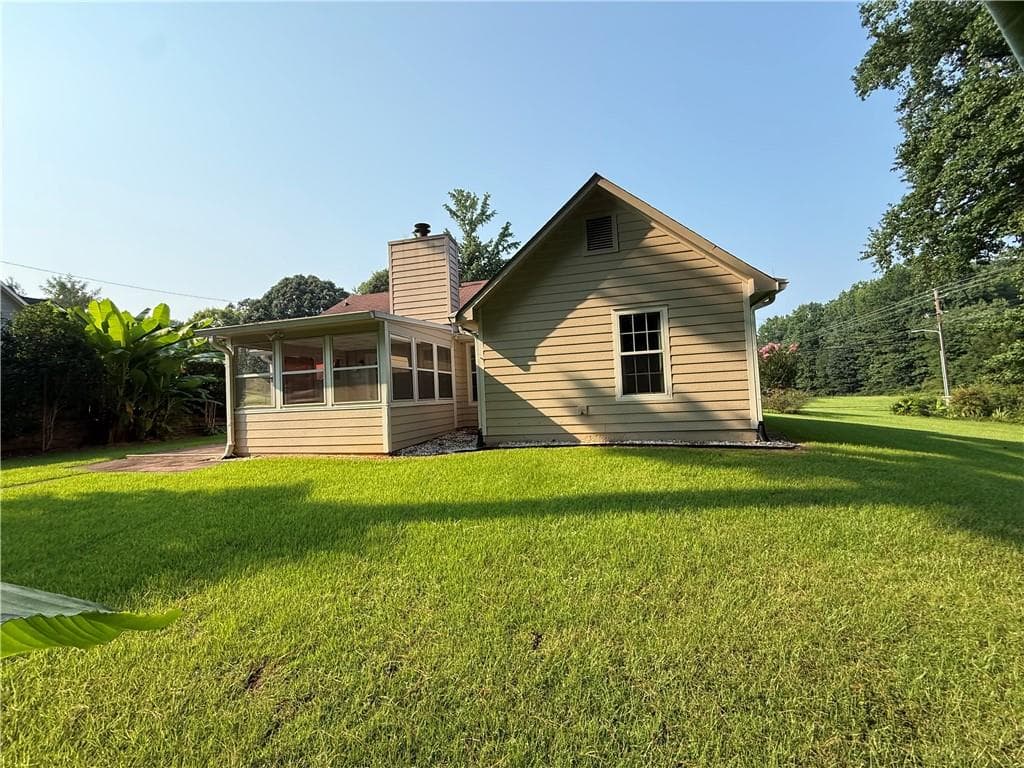 3 bedroom, 2 bathroom, 1,232 sq ft single family residence for rent at 3897 SADDLECREEK Drive, Douglasville, GA 30135 for $2,150 a month — photo 3