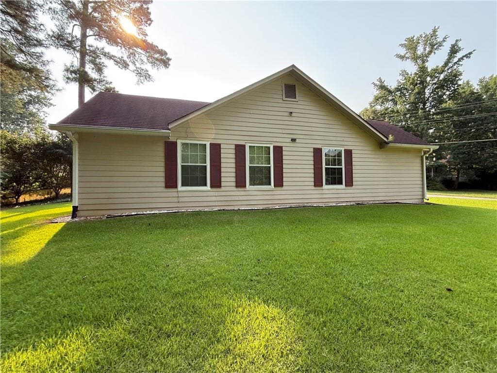 3 bedroom, 2 bathroom, 1,232 sq ft single family residence for rent at 3897 SADDLECREEK Drive, Douglasville, GA 30135 for $2,150 a month — photo 7