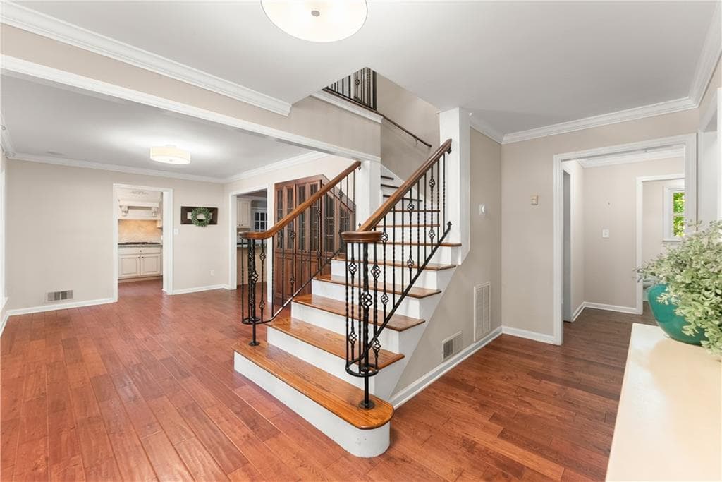 4 bedroom, 4 bathroom, 3,217 sq ft single family residence for sale at 1479 Burns Drive, Gainesville, GA 30501 — photo 10