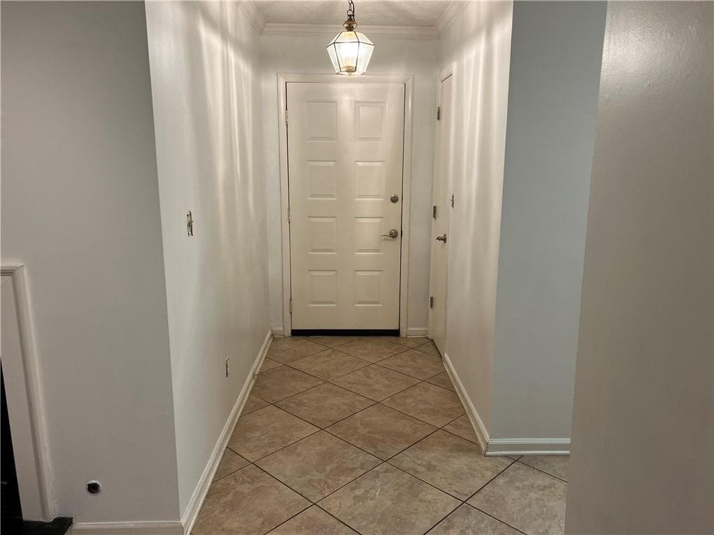 1 bedroom, 1 bathroom, 982 sq ft condominium for rent at 1010 Wynnes Ridge Circle, Marietta, GA 30067 for $1,575 a month — photo 2