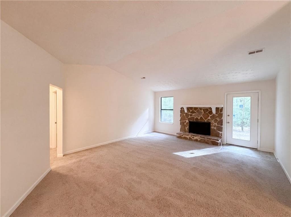 3 bedroom, 2 bathroom, 1,590 sq ft single family residence for sale at 670 Marsh Court, Jonesboro, GA 30238 — photo 3