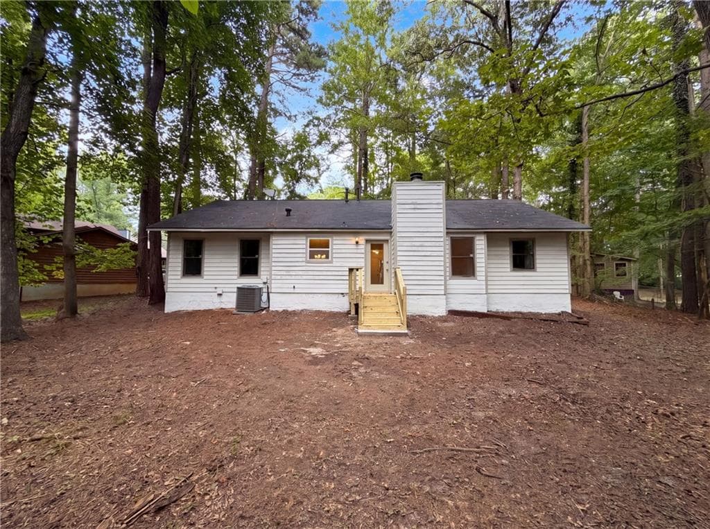 3 bedroom, 2 bathroom, 1,590 sq ft single family residence for sale at 670 Marsh Court, Jonesboro, GA 30238 — photo 5
