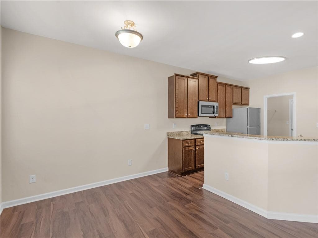 4 bedroom, 3 bathroom, 2,079 sq ft single family residence for sale at 1244 Faye Court, Mcdonough, GA 30253 — photo 7